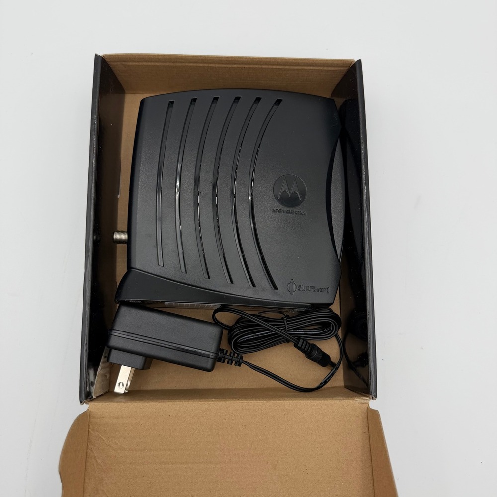 Motorola SURFboard eXtreme Cable Modem SB6121 DOCSIS 3.0 Black - Picture 2 of 8